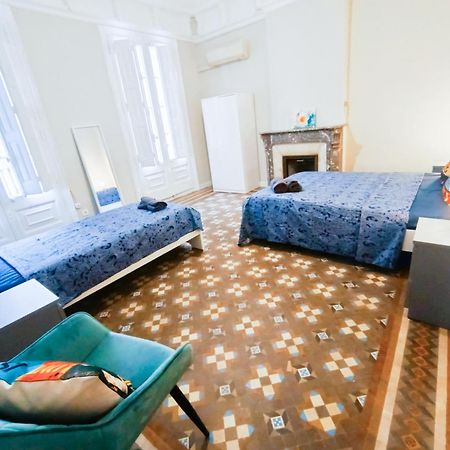 Private Rooms By Plaza Catalunya Barcellona Esterno foto