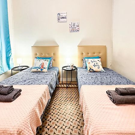Private Rooms By Plaza Catalunya Barcellona Esterno foto