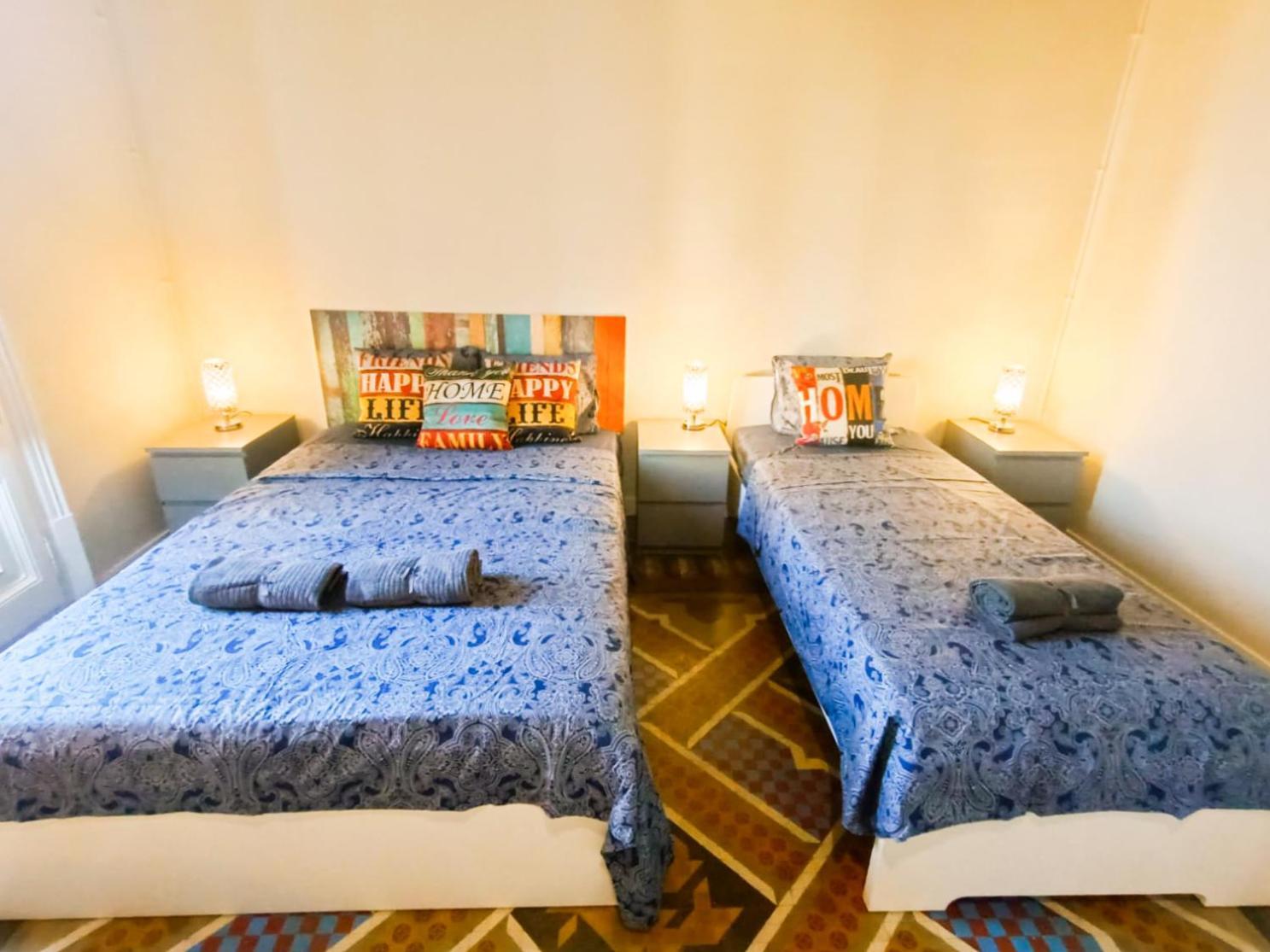 Private Rooms By Plaza Catalunya Barcellona Esterno foto