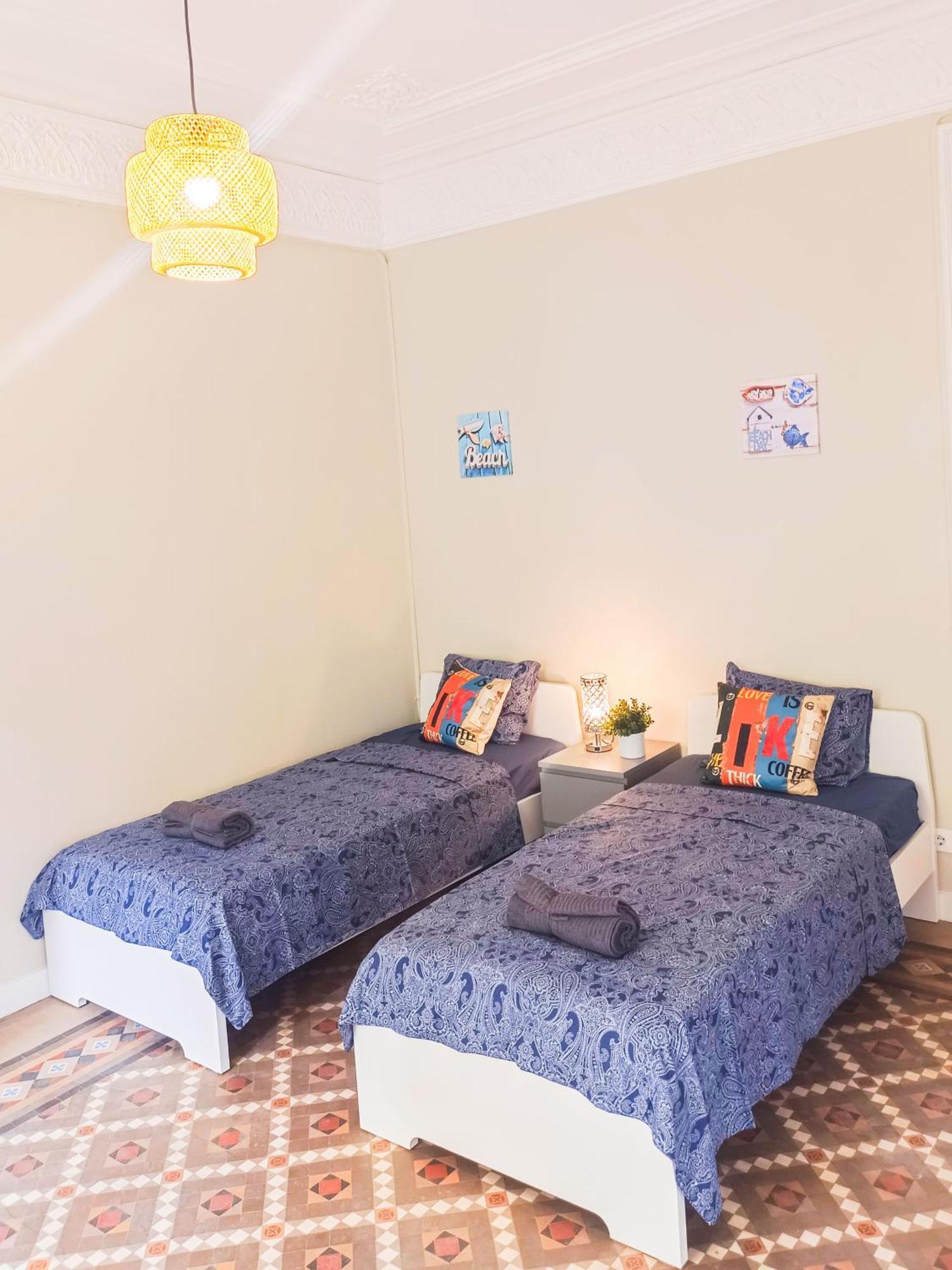 Private Rooms By Plaza Catalunya Barcellona Esterno foto