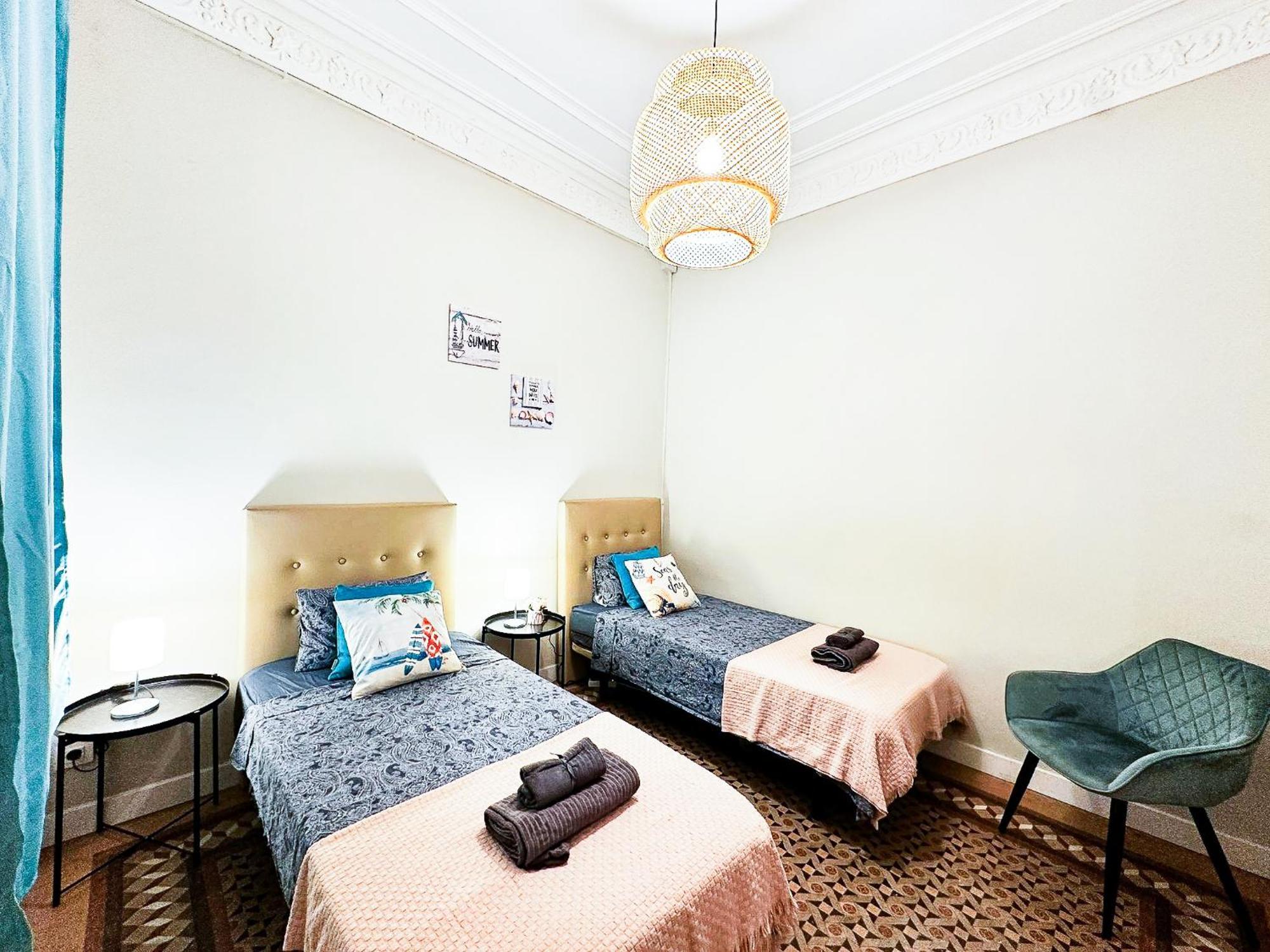 Private Rooms By Plaza Catalunya Barcellona Esterno foto